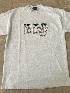 Vintage 1990s UC Davis Aggies Cow Embroidered T Shirt USA Gray XL